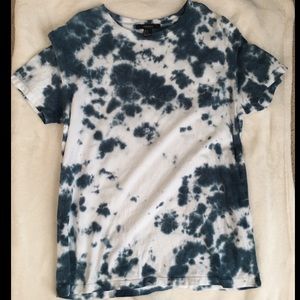 Forever 21 Blue and White Tie Dye T-shirt